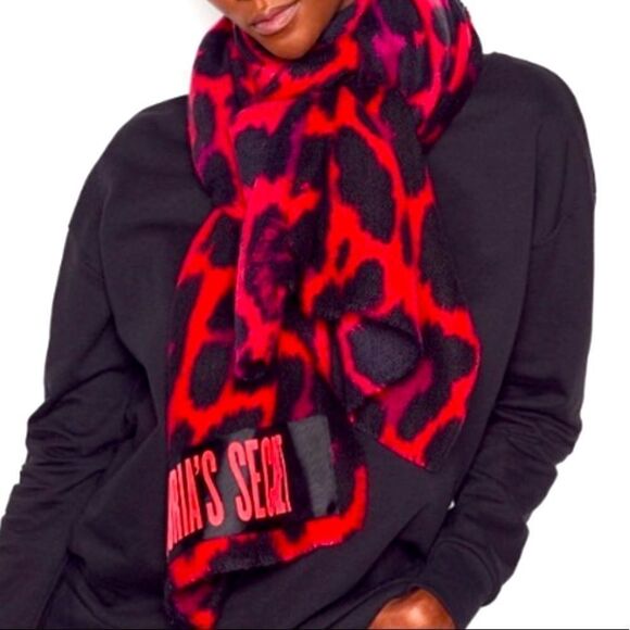 Nwt Victoria's Secret Red Leopard Woven Scarf